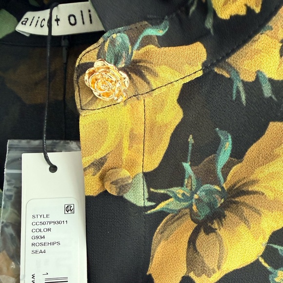 ALICE + OLIVIA Candace Floral Sheer Blouson Shirt - Picture 9 of 14